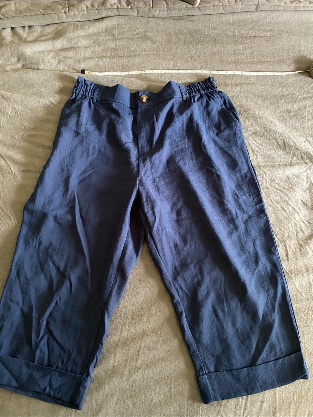 HALARA Navy Cropped Elastic Waist Pants